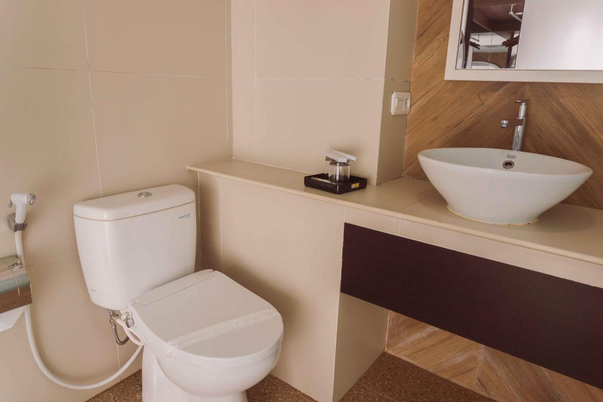 Fahira Hotel Syariah Букіттінгі Екстер'єр фото