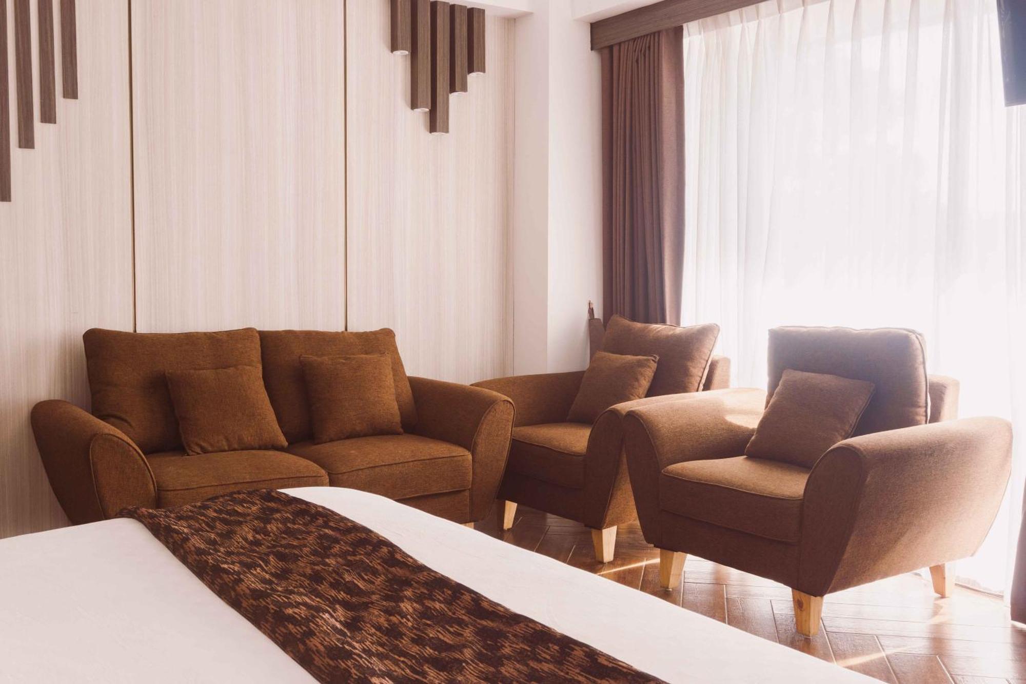 Fahira Hotel Syariah Букіттінгі Екстер'єр фото