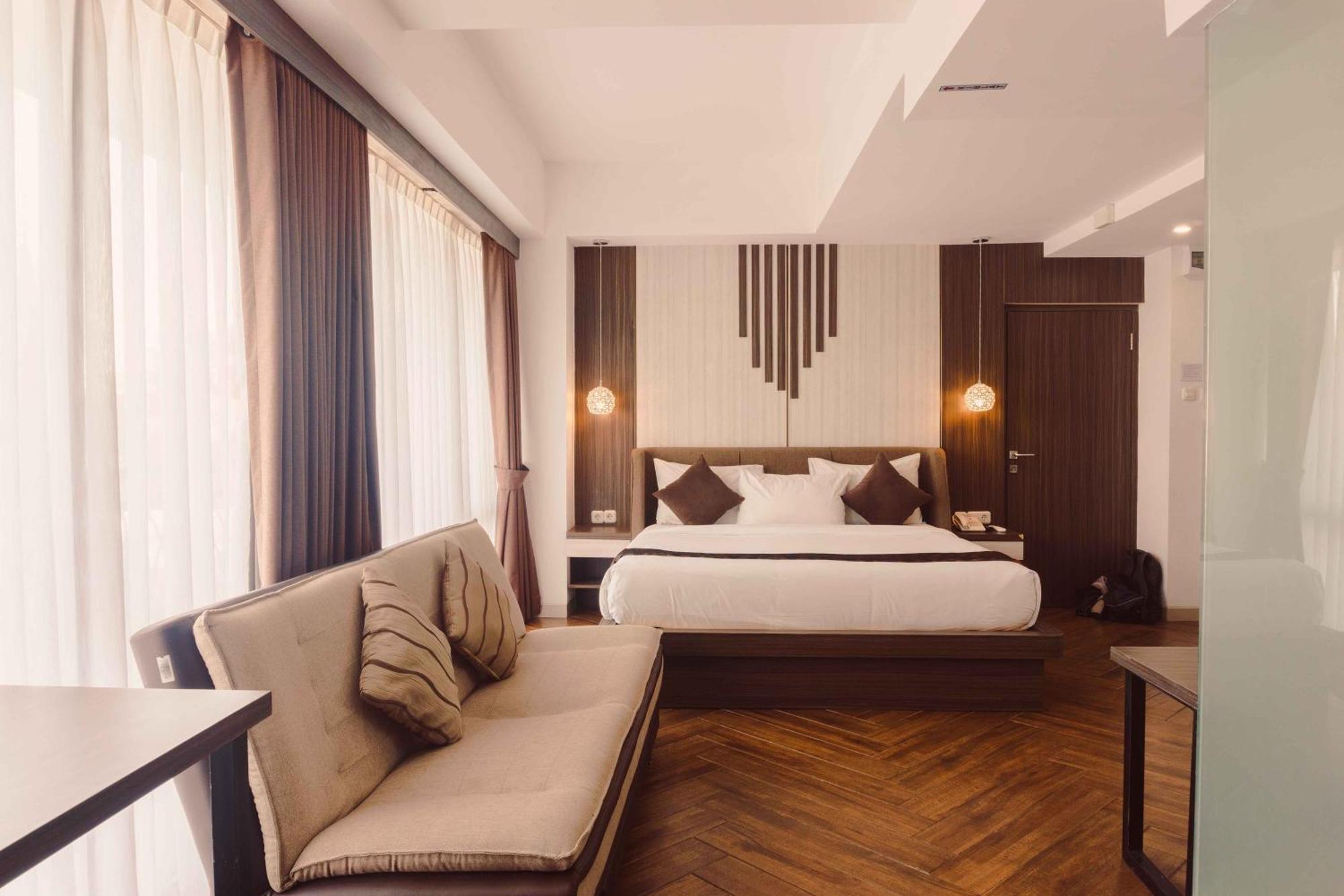 Fahira Hotel Syariah Букіттінгі Екстер'єр фото