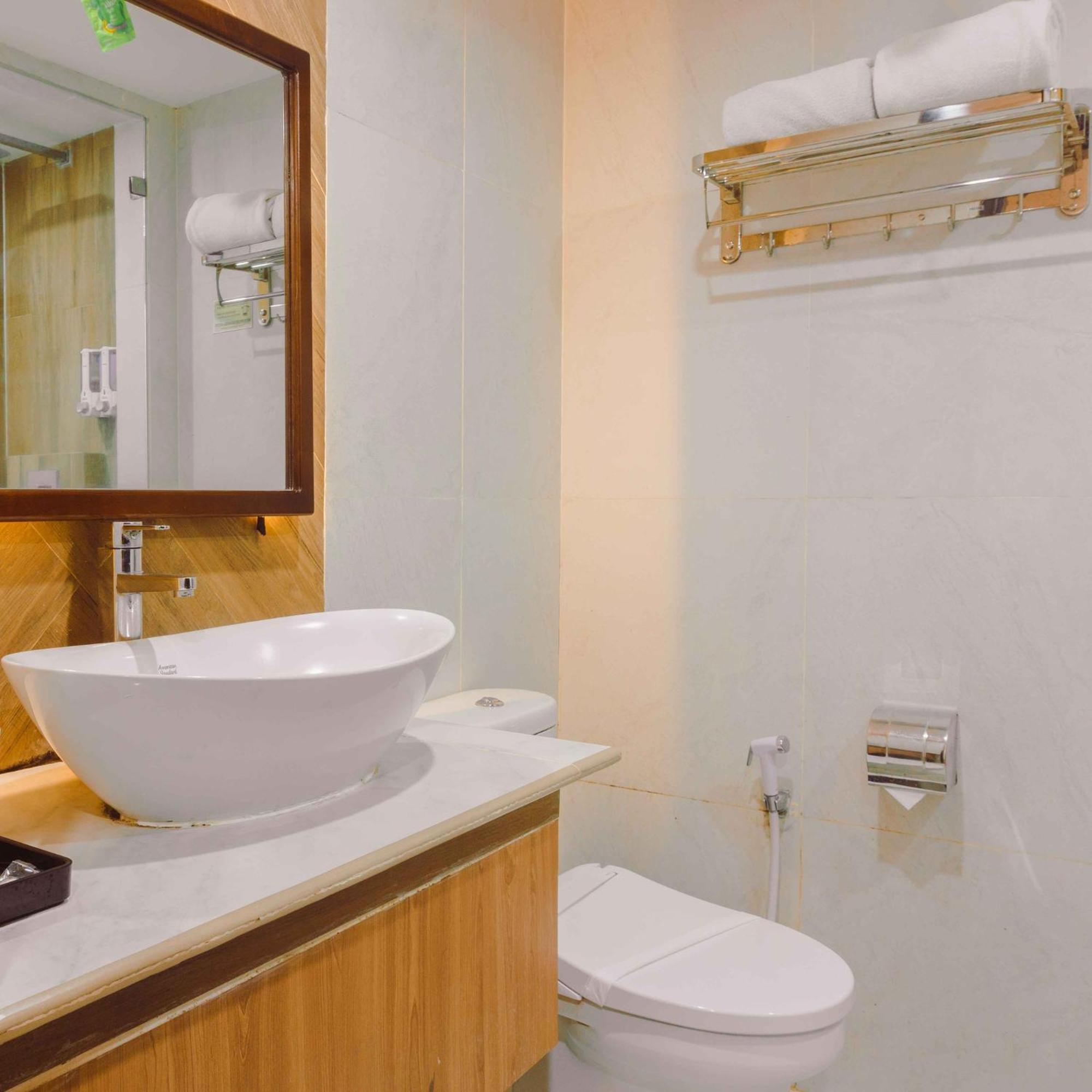 Fahira Hotel Syariah Букіттінгі Екстер'єр фото